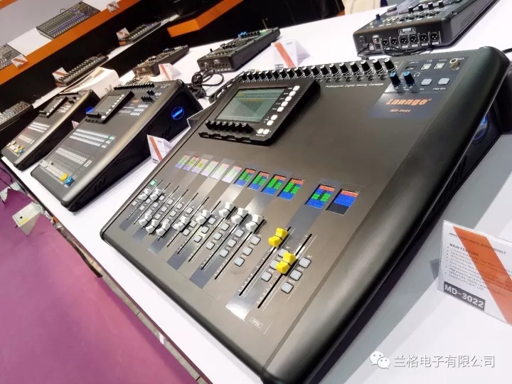 1534238236731414.jpg 24.webp.jpg